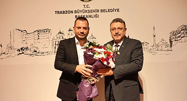 BAŞKAN DOĞAN’DAN BÜYÜKŞEHİR BELEDİYE BAŞKANI GENÇ’E TEŞEKKÜR