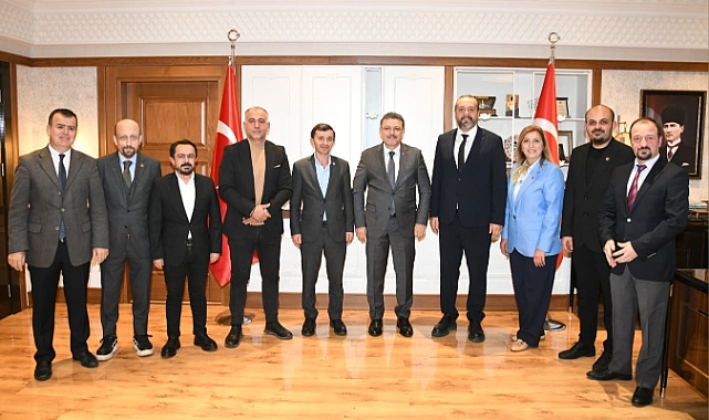 BAŞKAN GENÇ’TEN TRABZON GAZETECİLERİNE İKİ MÜJDE