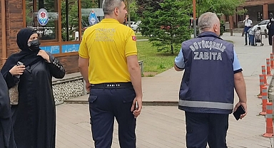 BÜYÜKŞEHİR ON BİNLERCE TURİSTE YARDIMCI OLDU