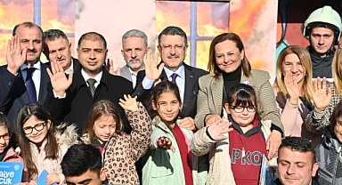 ÇİLEKLİ DÜŞLER KÖYÜ YAŞAM MERKEZİ AÇILDI