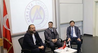 DİJİTAL ÇAĞDA GAZETECİLİK SÖYLEŞİSİ DÜZENLENDİ