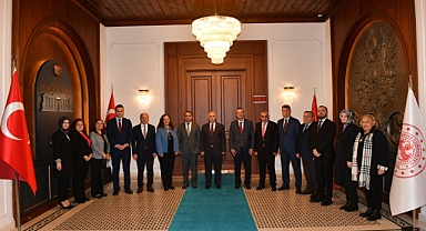 VALİ AZİZ YILDIRIM, İL İNSAN HAKLARI KURULU ÜYELERİNİ KABUL ETTİ