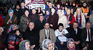 VALİ YILDIRIM, TRABZONSPOR MAÇINI ÖZEL GEREKSİNİMLİ BİREYLERLE İZLEDİ