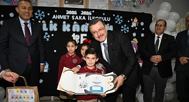 BAŞKAN GENÇ, KARNE HEYECANINA ORTAK OLDU