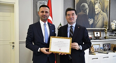 BAŞKAN KAYA: “ÖĞRENCİLERİMİZİN EĞİTİM YOLCULUĞUNA KATKI SAĞLAMAK BİZİ MUTLU EDİYOR”