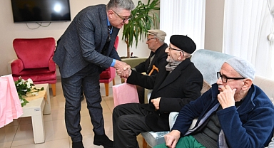 ORTAHİSAR BELEDİYESİ, HUZUREVİ SAKİNLERİNİN YENİ YILINI KUTLADI