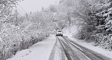 TRABZON’DA ÇIĞ VE KUVVETLİ KAR UYARISI