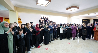 BAŞKAN EKİM, “RAMAZAN GELİYOR” PROGRAMINDA ÖĞRENCİLERLE BULUŞTU