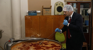 BAŞKAN EKİM, YAYLACIK’TAKİ İFTAR ÇADIRI VE YEMEKHANEYİ İNCELEDİ