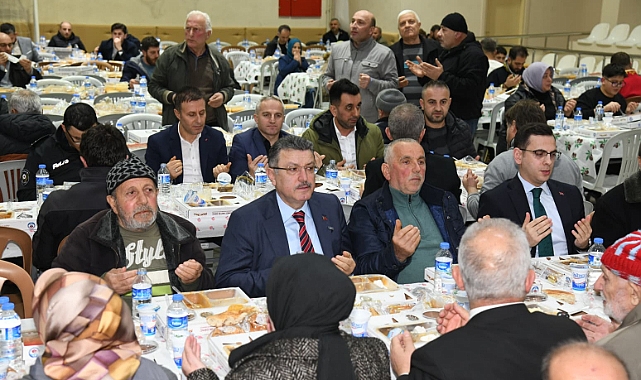 BAŞKAN GENÇ: “RAMAZAN’IN BEREKETİYLE MİLLİ YÜRÜYÜŞÜMÜZ KARARLILIKLA SÜRECEK”