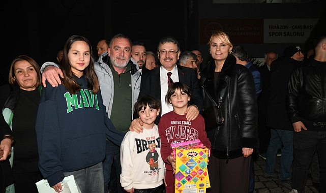 BAŞKAN GENÇ’TEN ÇARŞIBAŞI’NDA GÖNÜLLERE DOKUNAN BULUŞMA