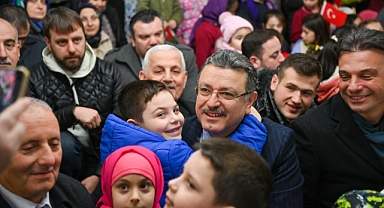 BAŞKAN GENÇ VE ÇOCUKLAR ŞEHİT EREN BÜLBÜL’Ü UNUTMADI