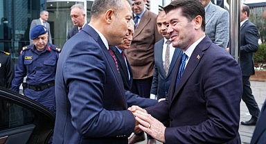 BAŞKAN KAYA MUHTARLAR TOPLANTISINDA BİRLİK VE BERABERLİK MESAJI VERDİ