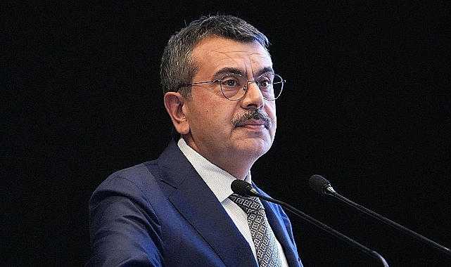EĞİTİMDE ARA TATİL KALDIRILACAK MI? BAKAN TEKİN’DEN AÇIKLAMA