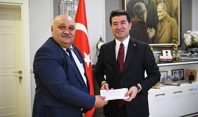 ORTAHİSAR’IN BURS KAMPANYASINA PAZARCI ESNAFINDAN ANLAMLI DESTEK