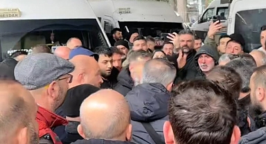 TRABZON’DA DOLMUŞÇULAR TEPKİ GÖSTERDİ: ESKİ KALKIŞ NOKTALARINA DÖNÜLDÜ