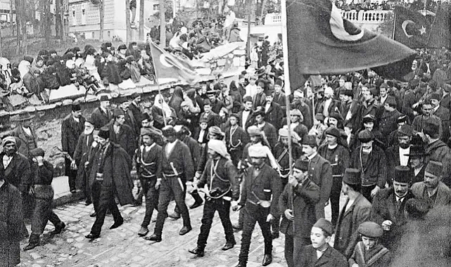 TRABZON DÜŞMAN İŞGALİNDEN BAKIN NASIL KURTULDU…