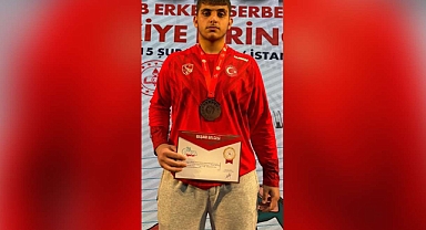 TRABZONLU GÜREŞÇİLER TÜRKİYE ŞAMPİYONASI’NA DAMGA VURDU