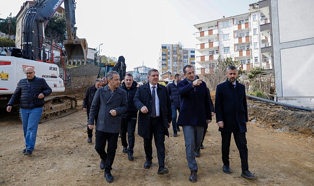 BAŞKAN EKİM PULATHANE BULVARI–OSMANBABA KAVŞAĞI BAĞLANTI YOLU ÇALIŞMASINI YERİNDE İNCELEDİ