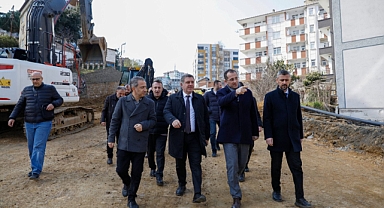 BAŞKAN EKİM PULATHANE BULVARI–OSMANBABA KAVŞAĞI BAĞLANTI YOLU ÇALIŞMASINI YERİNDE İNCELEDİ