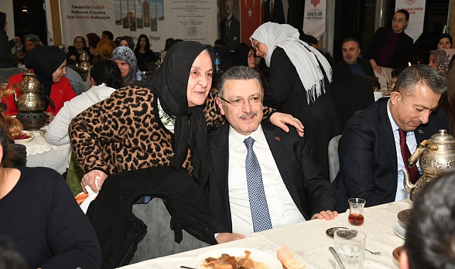 BAŞKAN GENÇ: “YETİMLERİN DERTLERİYLE DERTLENMEK BİZİM GÖREVİMİZDİR”