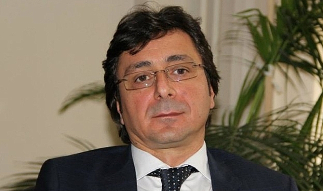 DAVUT ÇAKIROĞLU’NDAN APP TEPKİSİ: “PARA ALIP BASANA YAPTIRIM YOK MU?”