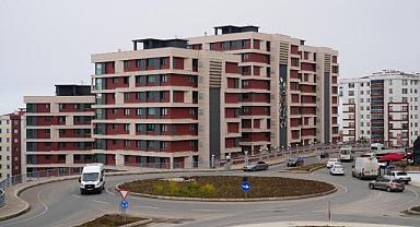 PULATHANE BULVARI’NDA YILDIZLI KAVŞAĞI ÇALIŞMALARI HIZ KESMEDEN DEVAM EDİYOR