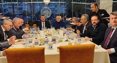 SİVRİKAYA, TÜRKAV VE KTÜ MEZUNLARIYLA İFTARDA BİR ARAYA GELDİ