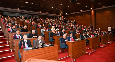 TRABZON BÜYÜKŞEHİR BELEDİYE MECLİSİ ABD VE İSRAİL’İ KINADI