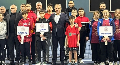 TRABZON GENÇ TENİSÇİLERE EV SAHİPLİĞİ YAPIYOR