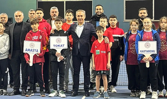 TRABZON GENÇ TENİSÇİLERE EV SAHİPLİĞİ YAPIYOR