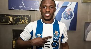 TRABZONSPOR’A REKOR BEDELLE GELMİŞTİ! 2024’TEN BERİ KULÜPSÜZ... YAPTIĞI HAREKET GÖNÜLLERİ FETHETTİ