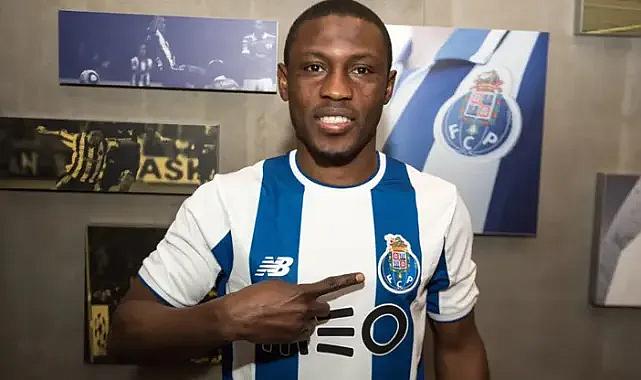 TRABZONSPOR’A REKOR BEDELLE GELMİŞTİ! 2024’TEN BERİ KULÜPSÜZ... YAPTIĞI HAREKET GÖNÜLLERİ FETHETTİ