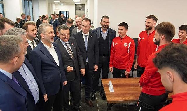 AKÇAABAT’TA SEBAT GENÇLİKSPOR’A MORAL ZİYARETİ