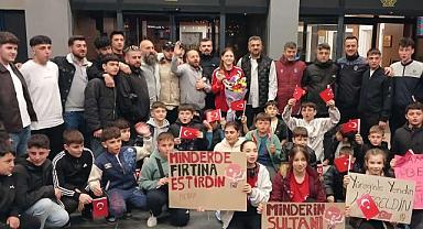 AVRUPA ÜÇÜNCÜSÜ BEYZA NUR AKKUŞ TRABZON’DA COŞKUYLA KARŞILANDI