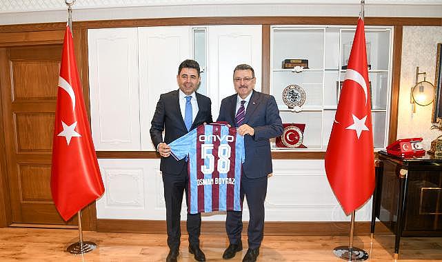 BAKAN YARDIMCISI BOYRAZ’DAN BÜYÜKŞEHİR’E ZİYARET