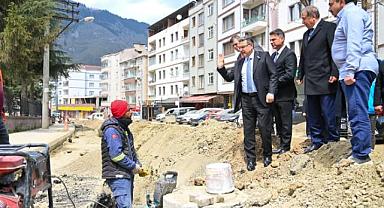 BAŞKAN GENÇ: “MAÇKA’YA ALTYAPIDAN ARITMAYA, BARAJDAN YOLLARA BÜYÜK YATIRIM YAPIYORUZ”