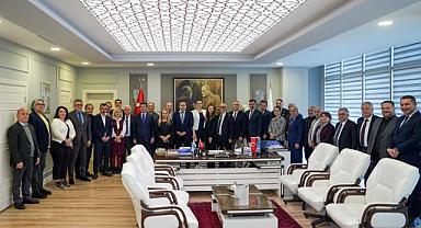 BAŞKAN KAYA’YA DOĞUM GÜNÜ SÜRPRİZİ