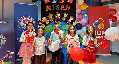 BİLİM MERKEZİ 23 NİSAN’DA DOLDU TAŞTI