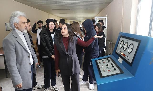 BÜYÜKŞEHİR'DEN ÖĞRENCİLERE YERİNDE SU ARITMA EĞİTİMİ