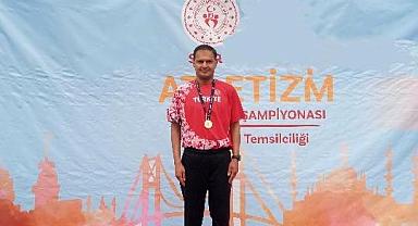 BÜYÜKŞEHİR SPORCUSU EMRAH ÖZTÜRK’TEN ÇİFTE ŞAMPİYONLUK