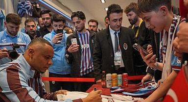 JAJA COELHO, TRABZON’DA TARAFTARLARLA BULUŞTU