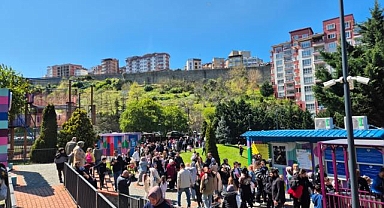 MACERA PARKI DOLDU TAŞTI