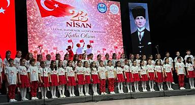 TRABZON’DA 23 NİSAN KUTLAMALARI DÜZENLENDİ