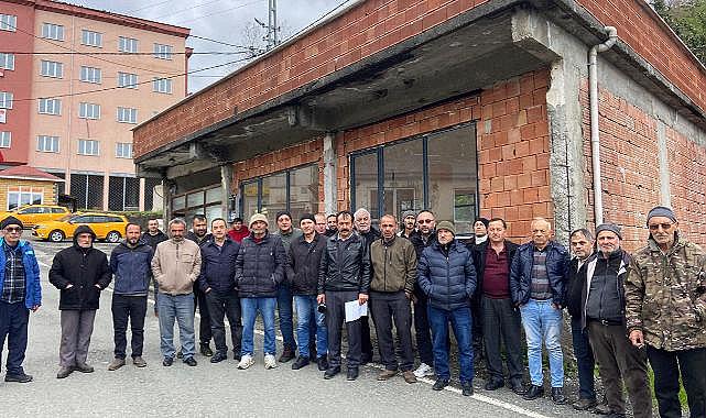 TRABZON’DA CHP’DE İSTİFA KRİZİ: İLÇE YÖNETİMİNE TEPKİ