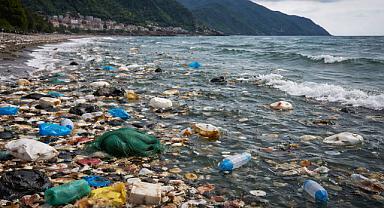 TRABZON’DA DENİZ ALARMI: KİRLİLİK DİKKAT ÇEKİYOR