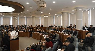 TRABZON’DA ESNAF ŞİKAYETÇİ OLDU: OTOPARK ÜCRETLENDİRİLDİ