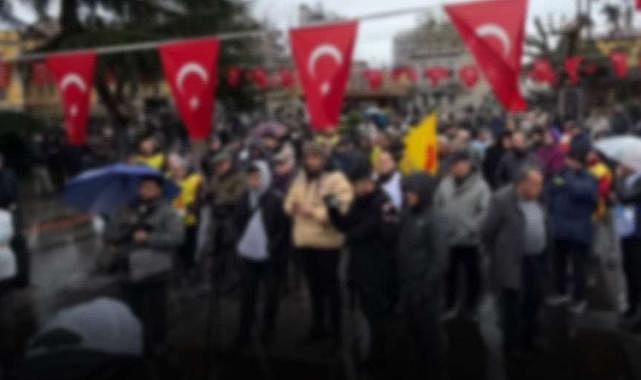 TRABZON’DA ÖĞRETMENLER DERSLERİ BIRAKTI: ŞİDDETE KARŞI MEYDANDALAR