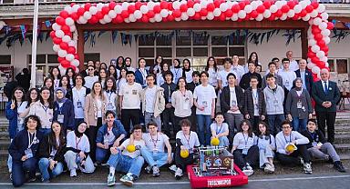 TRABZONSPOR İLE TRABZON MERKEZ FEN LİSESİ İŞ BİRLİĞİNDE “SPOR & STEAM FEST 26” BAŞLADI