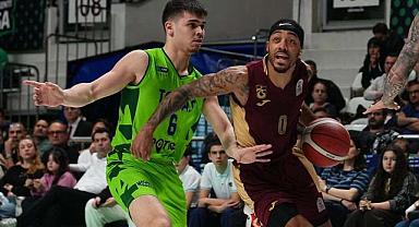 TRABZONSPOR İLK 4 YOLUNDA HATA YAPMADI: FIRTINA BURSA'DA KOPTU